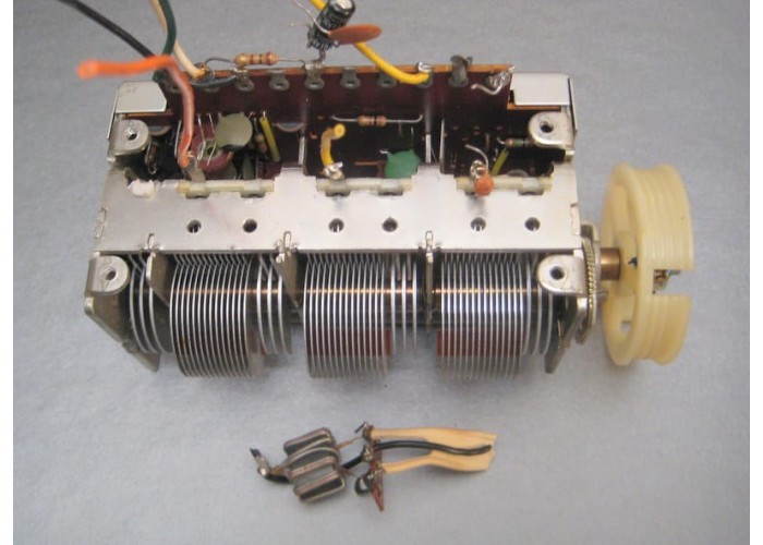 Luxman 1500 Tuning Capacitor Part # FL516U14     