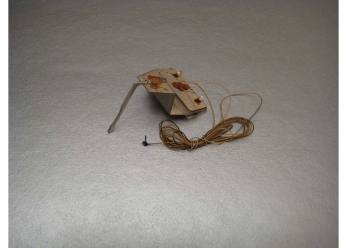 Luxman R-1120 Stereo Receiver Dial Pointer Part # UX1090  