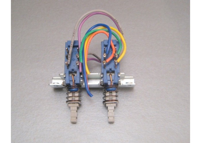 Kenwood KR-5600 2 Push Switch Assembly          
