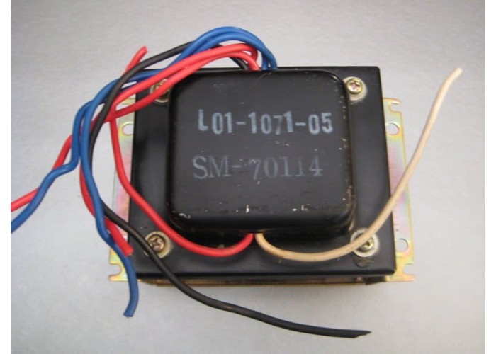 Kenwood KR-5600 Power Transformer Part # L01-1071-05              