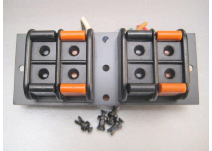 Technics SU-8600 Amplifier Speaker Terminal Part # SJF5801       