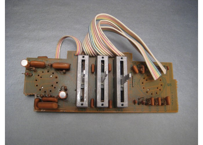 Kenwood KR-7050 Tone Turnover Board Part # X11-5060-10 D4              