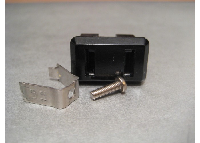 Yamaha CR-620 AC Socket Part # LB20071        