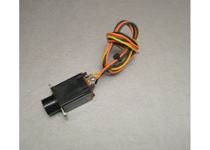 Marantz 1550 Receiver Headphone Jack Part # YJ01001200       