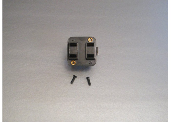 Pioneer SX-780 SX-880 Receiver AC Outlet Part # AKP-004         
