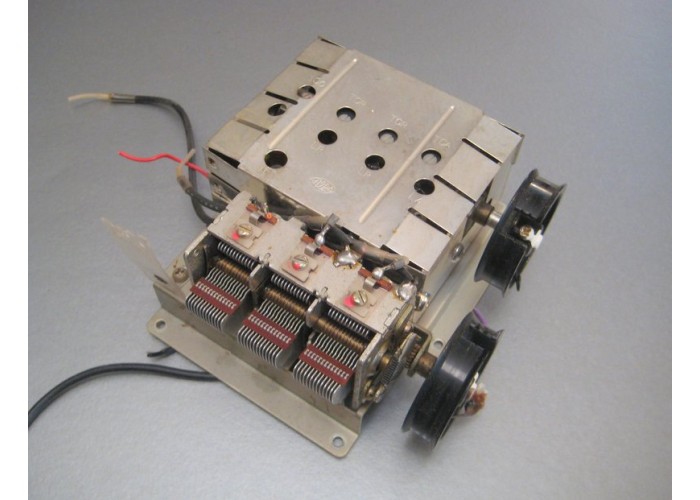Pioneer SX-828 Receiver AM FM Tuning Capacitors Part # C64-045-0 W11-043-A                