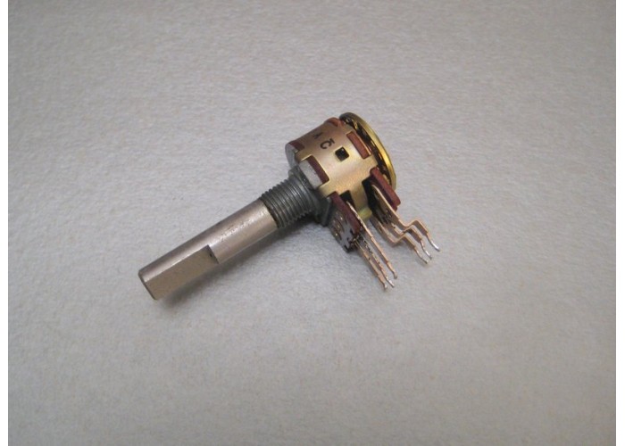 Kenwood KR-5010 Bass Control Pot Part # R06-4041-05            