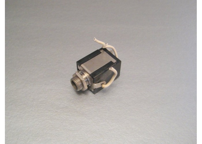 Sansui 9090 Headphone Jack Part # 2430200     