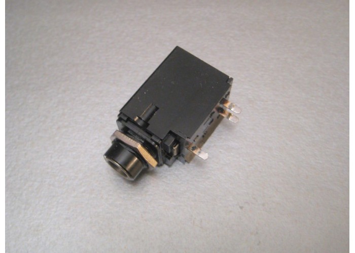 Toshiba SA-750 Receiver Headphone Jack Part # 22163665          